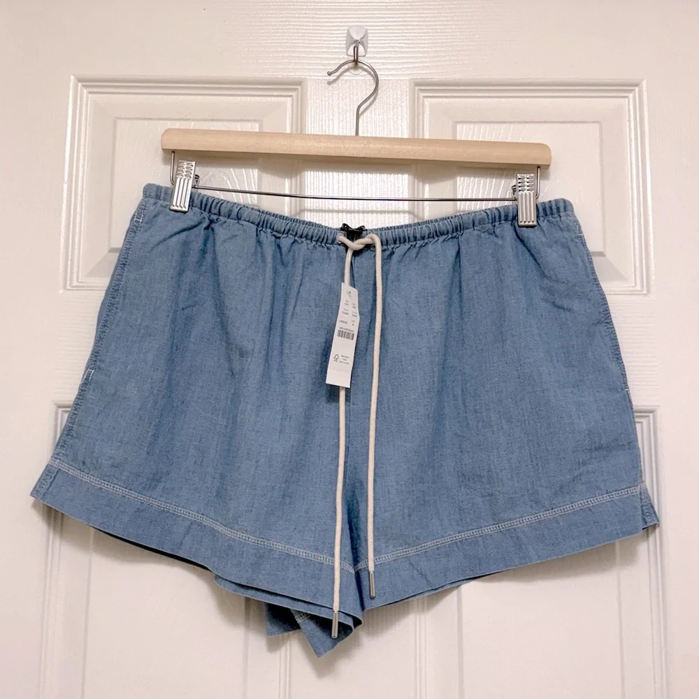 NWT J.Crew Cruise Short in Chambray
